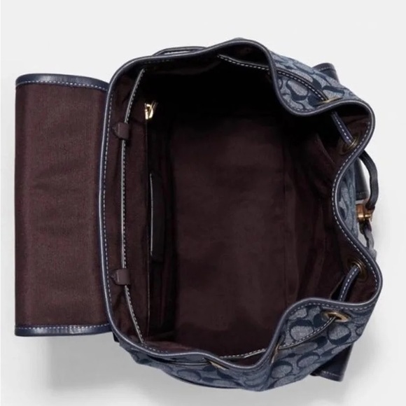 Backpack Coach - Picture 11 of 11